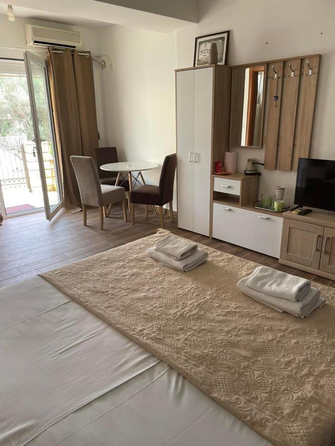 Apartmani Marina Kopitovic Petrovac Exterior photo
